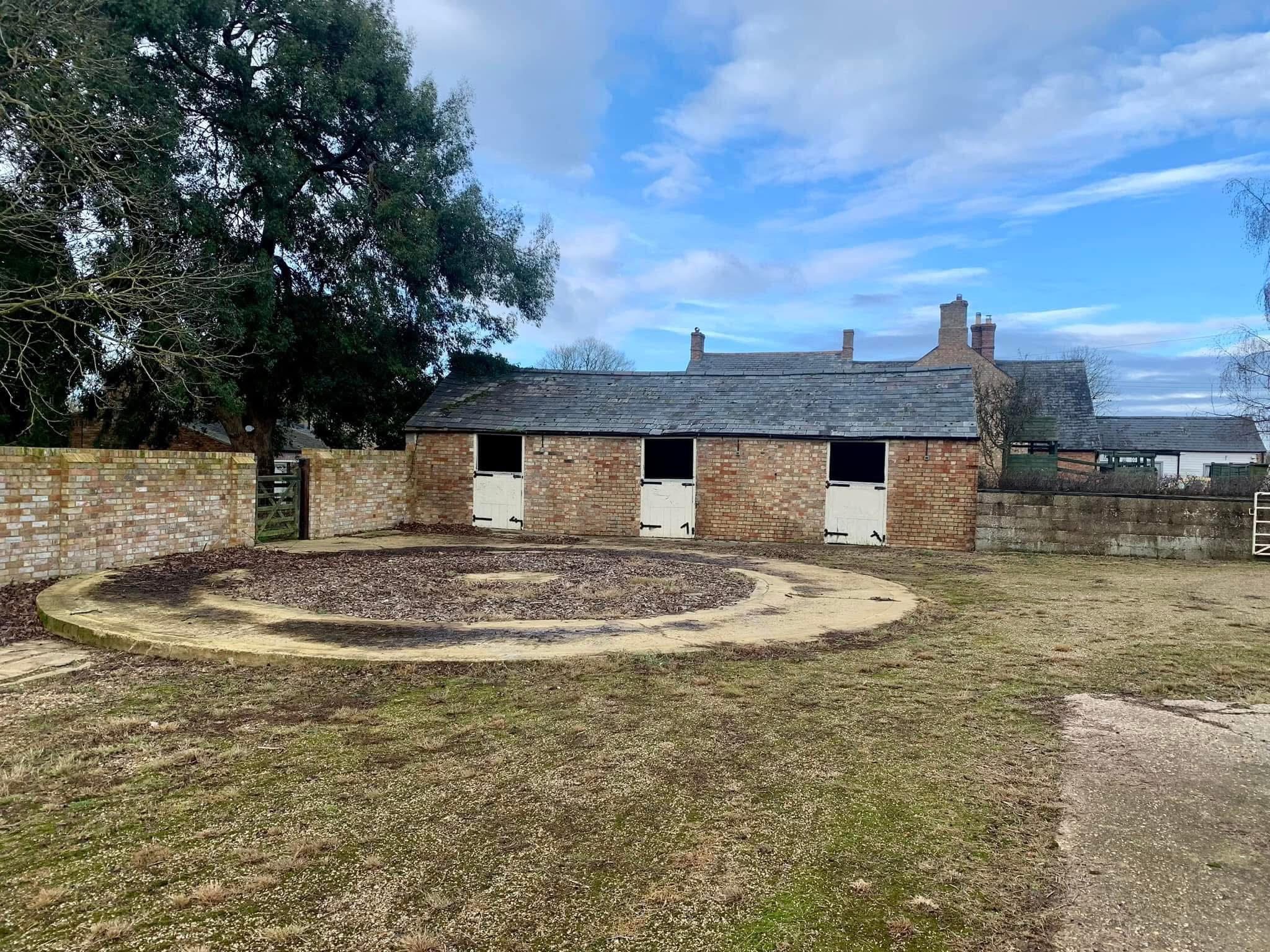 Yard Behind Fox & Hounds Pub photo 6