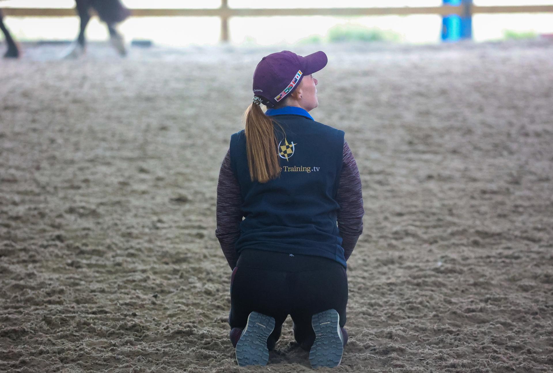 JL Equestrian Coach photo 3