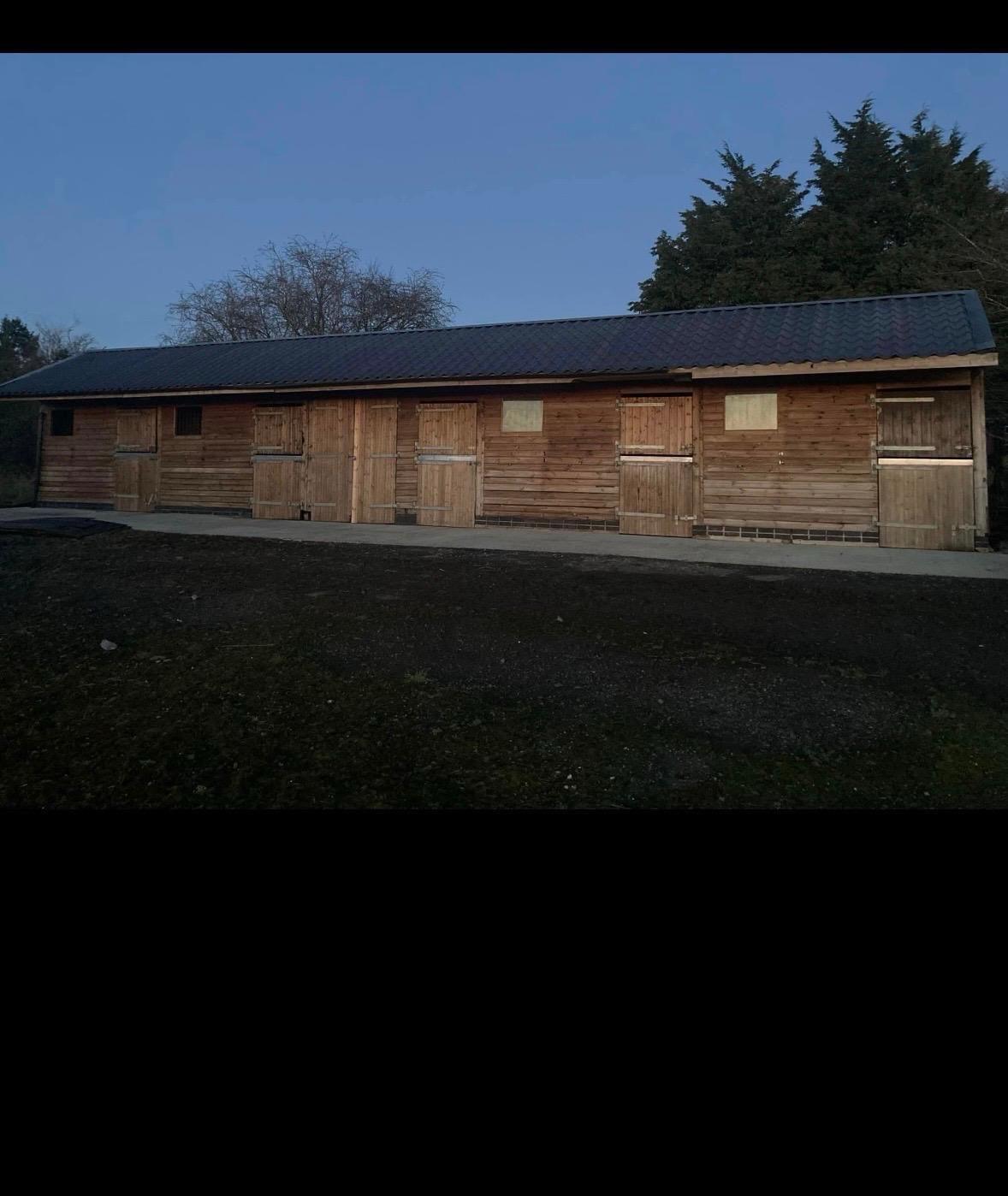 The Stables. Doveridge photo 2